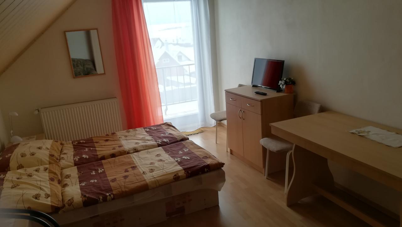 Privat Luptak Hotel Štrba Екстериор снимка