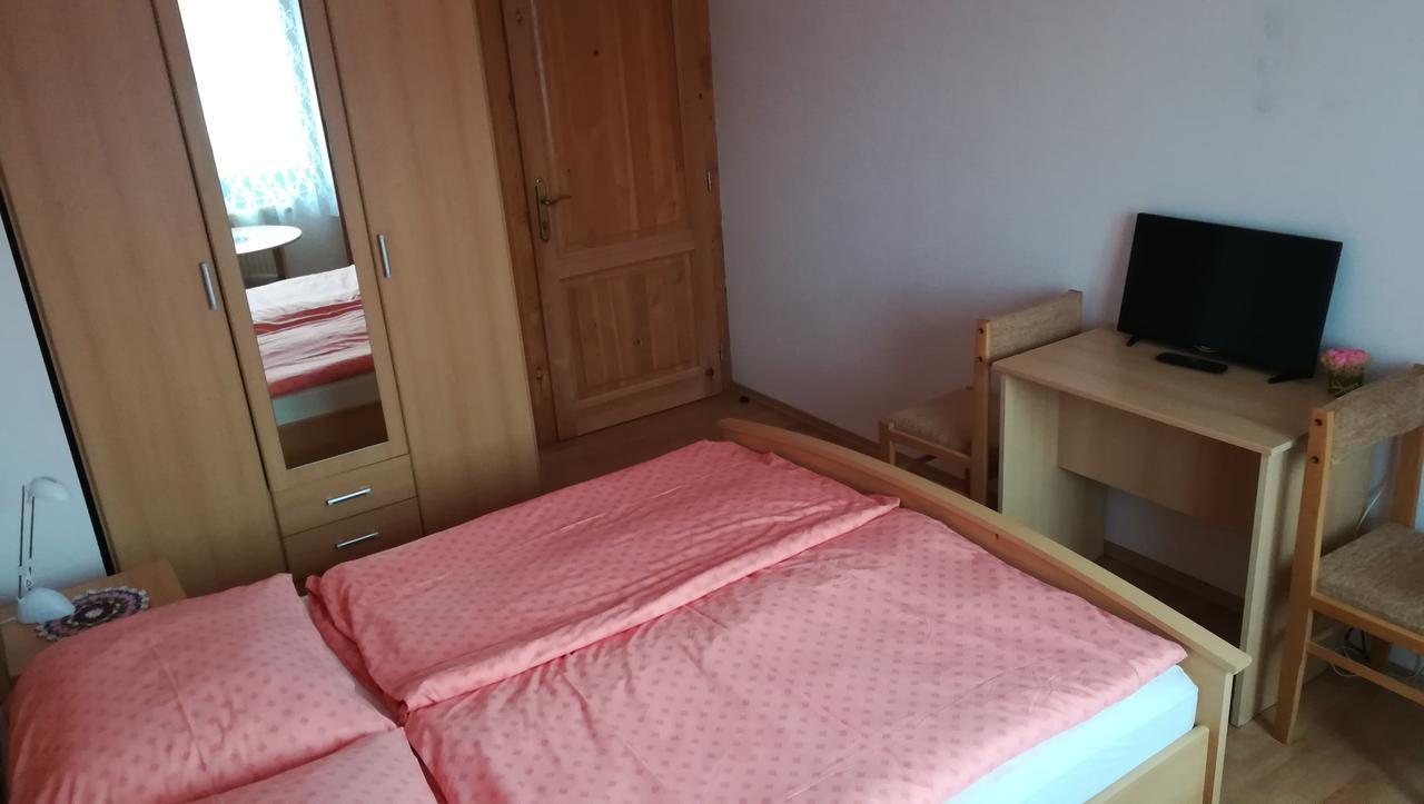 Privat Luptak Hotel Štrba Екстериор снимка